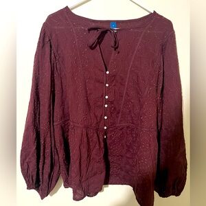 Women’s old navy blouse